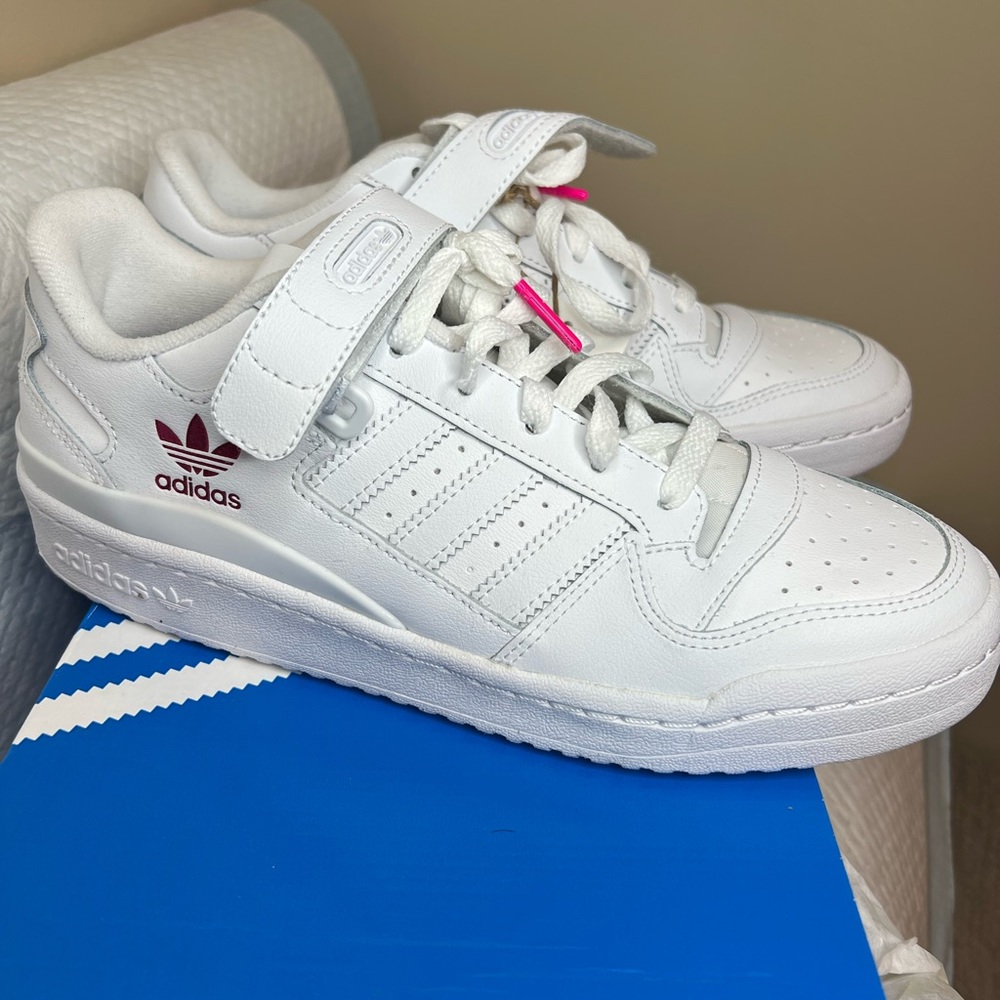 New style adidas size 8